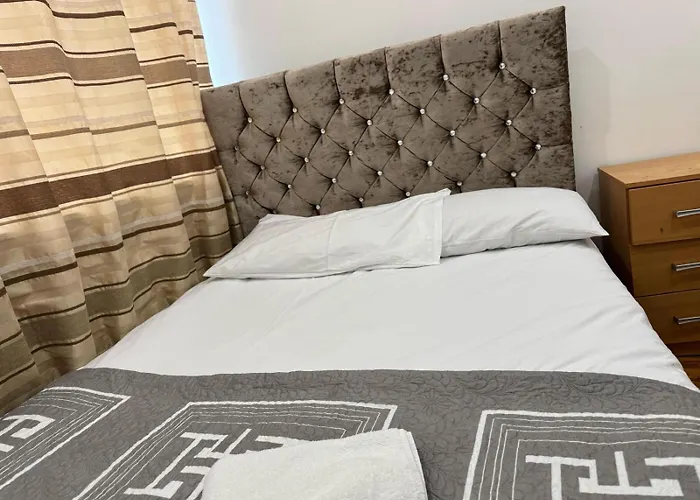 Marble Arch Service Apartment